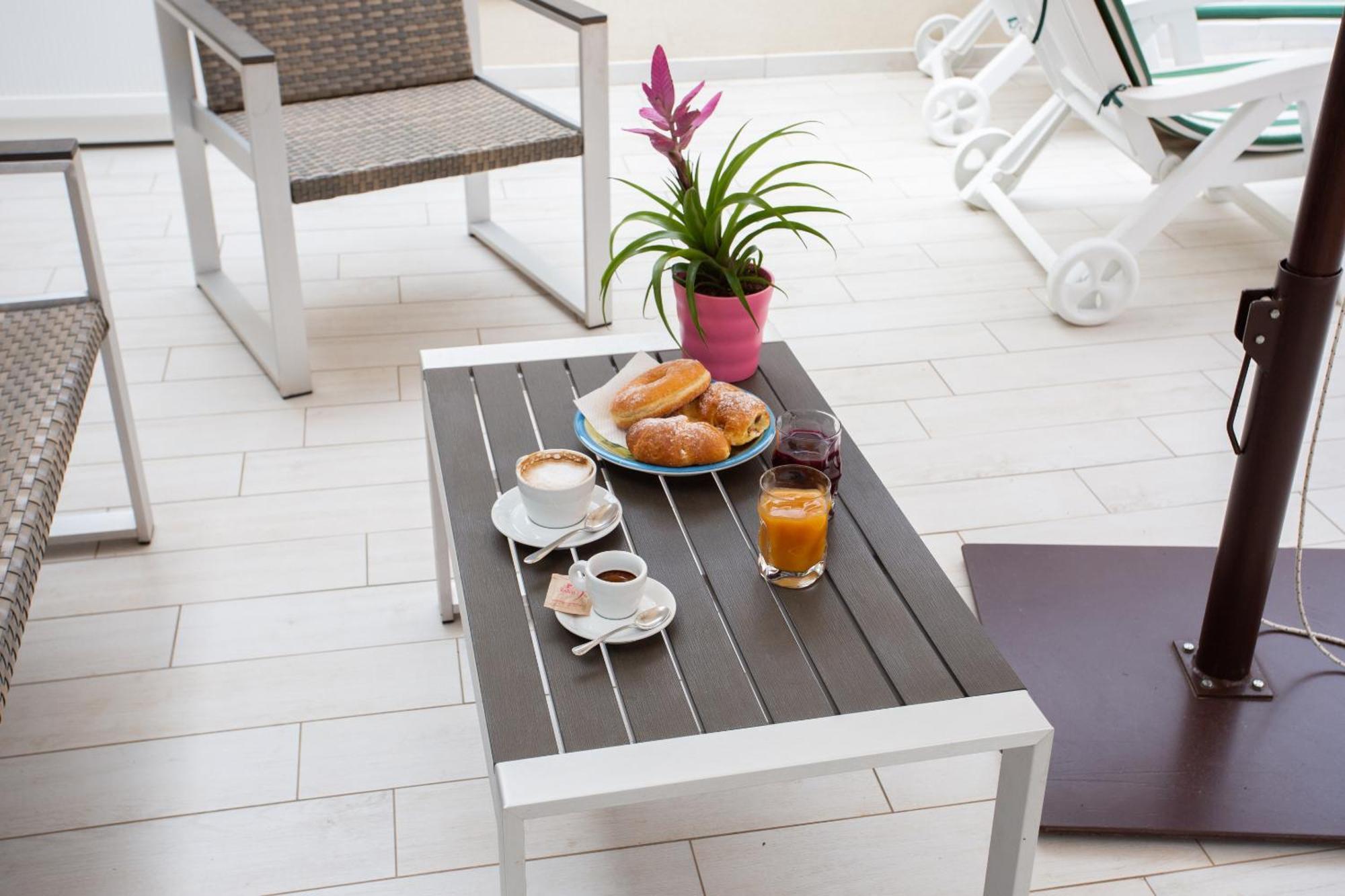 Odissea Residence E Rooms Santa Maria di Castellabate Habitación foto